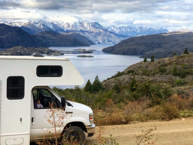 ARRIENDO MOCHILA PORTA BEBÉS - Rolling Patagonia - Recorre la región de  Aysén y su Carretera Austral en Motorhomes full equipadas para la aventura.